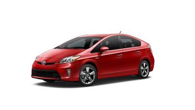 toyota prius (select to view enlarged photo)