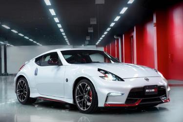 nissan 370z nismo (select to view enlarged photo)