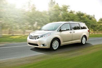 toyota sienna (select to view enlarged photo)