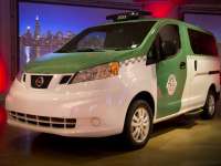 2014 Chicago Auto Show - Nissan Unveils Customized Chicago NV200 Taxi