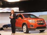 2015 Chevrolet Trax: Small Urban SUV Preview at NY Auto Show +VIDEO