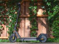 7 Reasons to Buy an Electric Scooter This Year