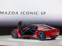 Mazda Unveils 'MAZDA ICONIC SP' Compact Sports Car Concept