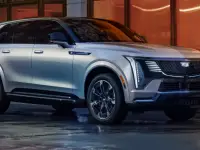 2025 Cadillac ESCALADE IQ First Close-up +VIDEO