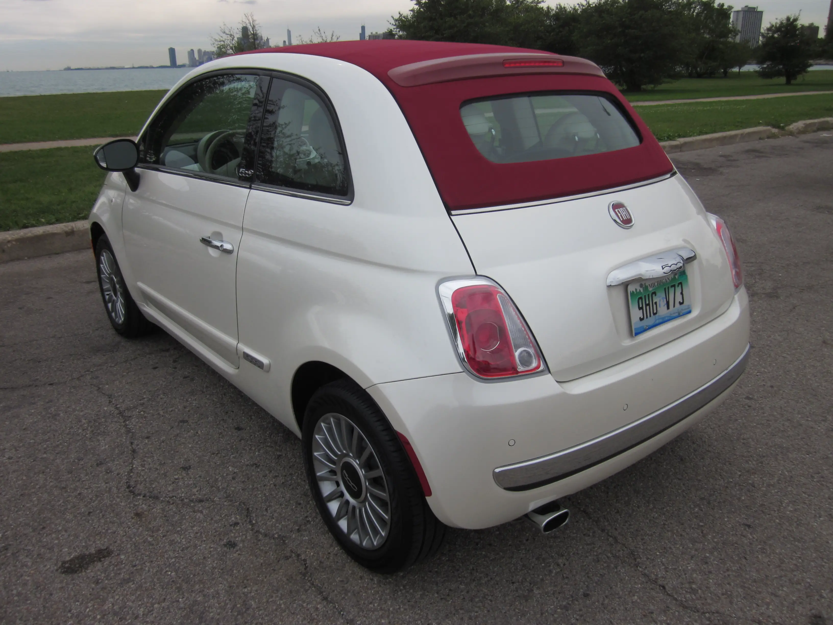 2012 Fiat 500C Drive and Review By Larry Nutson +VIDEO