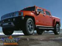 2008 Chicago Auto Show: Hummer Enters Midsize Truck Market - VIDEO STORY